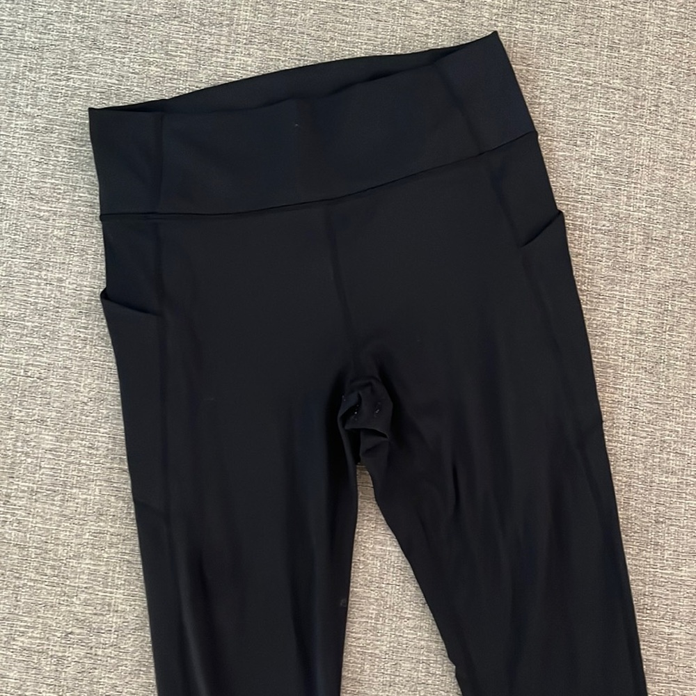 Black Pocket Leggings